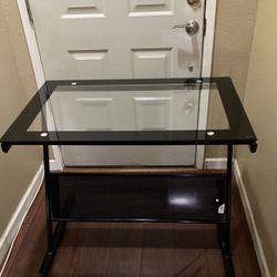 Desk   23”5/8 And 25”3/8