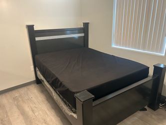 Bedroom set