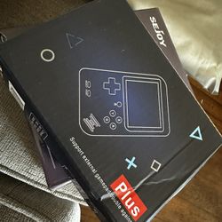 400 Games Retro Handheld Game Play