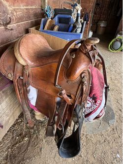 Roping saddle 15 inch