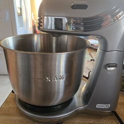 Dash Petite Mixer 
