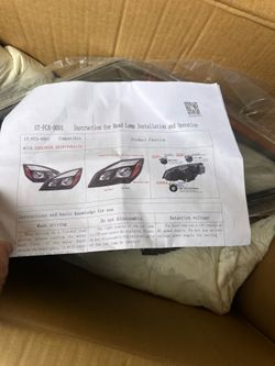 I have this 2018 Freightliner Cascadia headlight for sale.  Price: $125.  If you’re interested, feel free to text me.