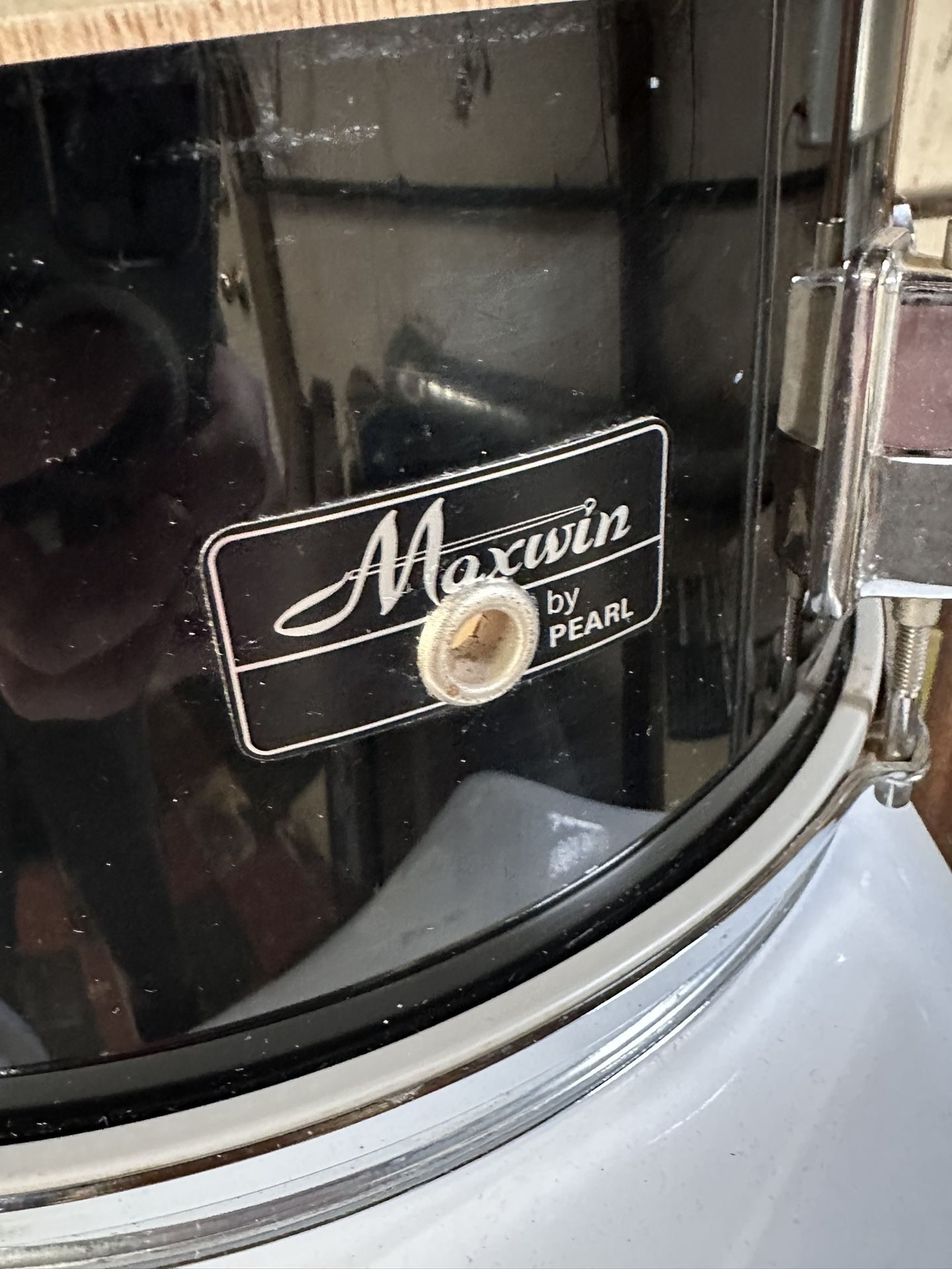 Vintage Maxwin by Pearl 14"x5.5" 6 Lug Snare Drum