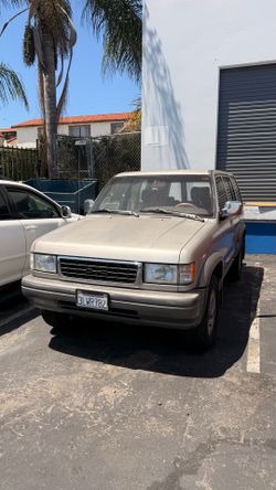 1995 Isuzu Trooper