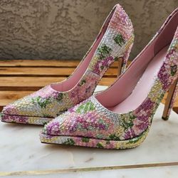 Azelea Wang flower rhinestone pump sz 8