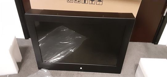 FREE Qty2 - 19-inch LCD For Recylcing . Metal Housing