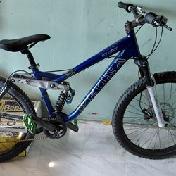Kona  stinky freeride bike medium