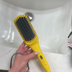 Dry Bar Brush Crush Straightening Hair Brush