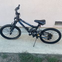 Boys Mountain Bike “20”