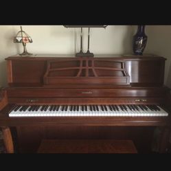 Baldwin Piano Very Good Condition