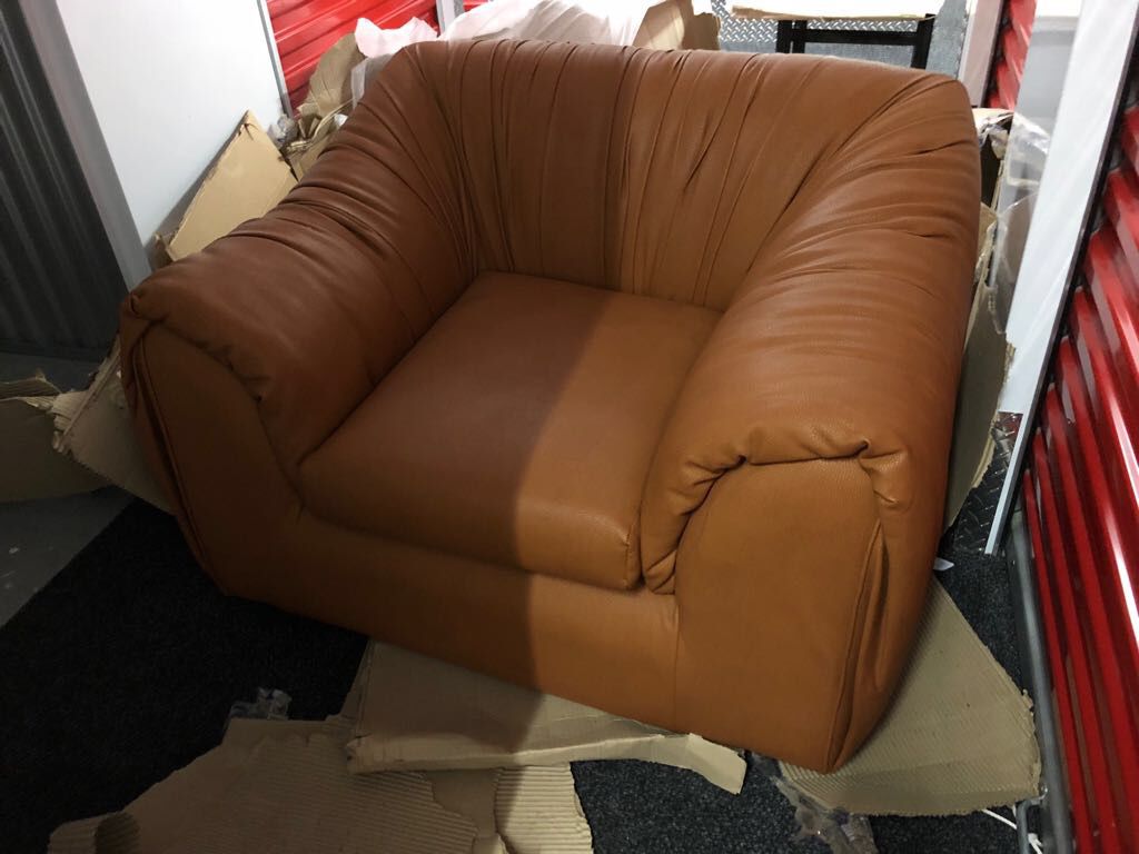 2 FINE leather single sofa chairs