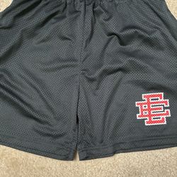 NEW Large Eric Emmanuel Shorts 10$ Deal