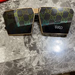 GUGGI