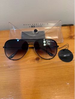 unisex Quay extra large desi perkins black fade