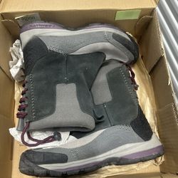 Columbia Snow Boots 8 1/2