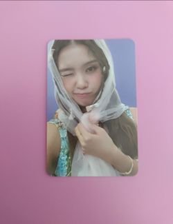 Oh My Girl Mimi 2023 Season's Greetings Photocard