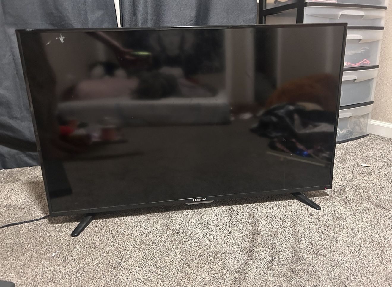 Hisense 35” TV
