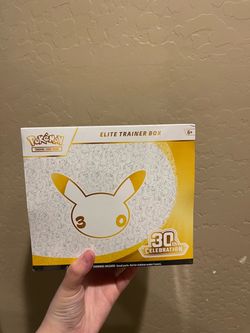 Pokemon 30th Celebrations ETB