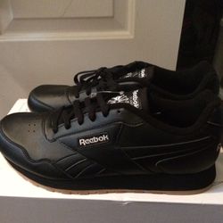 Reebok Classic Size 10. Brand New