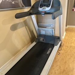 Treadmill Precor Usa
