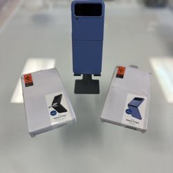 Samsung Z Flip 4 Blue 128 Gb Unlocked Like new 