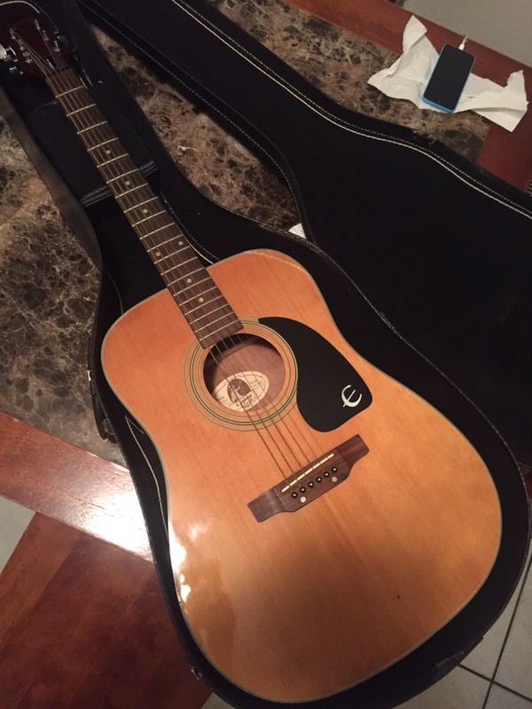 Gibson Epiphone Acoustic Guitar Model PR 200D Excellent Condition w/ qik tuner