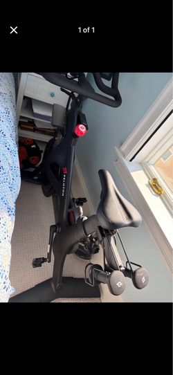 Peloton Bike – Excellent Condition – Barely Used