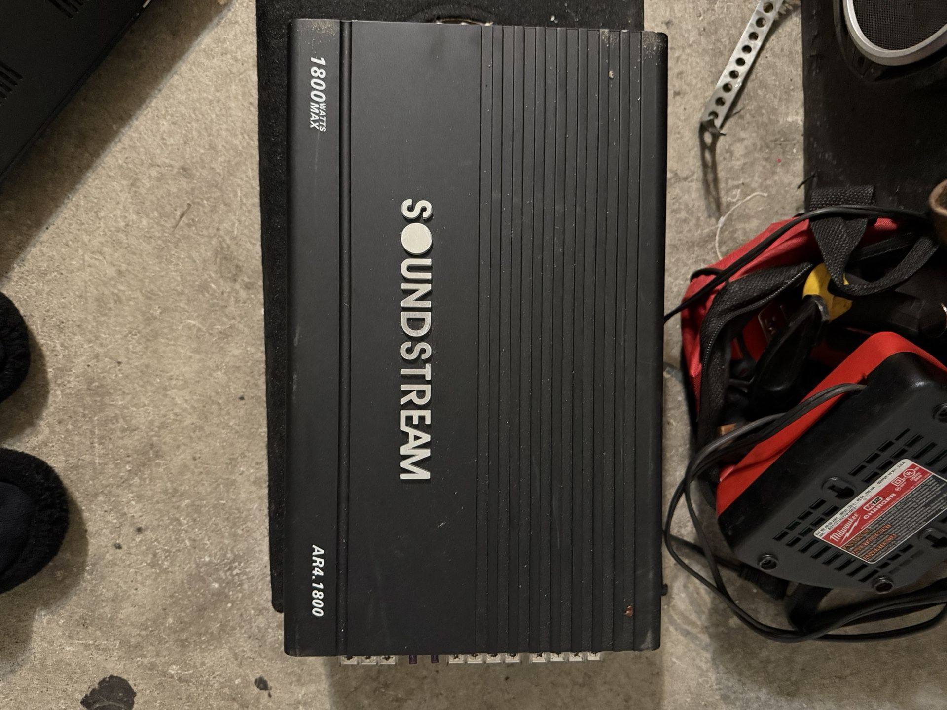Soundstream Amplifier