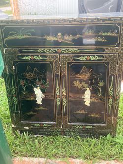 1970s ASIAN MING STYLE HAND PAINTED CREDENZA