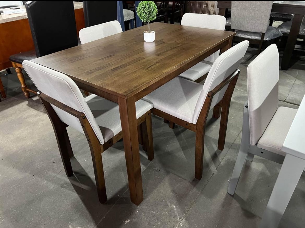 Dining Sets , Tables , Kitchen Set , 4chairs , 6 Chairs 