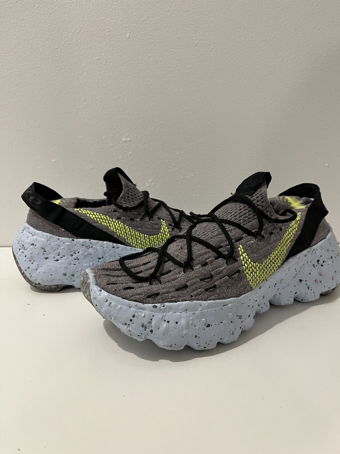 Space Hippie 04 “Volt” Sz 12 Space hippie 04 Black Nike 12 (45) | Mercari main image 2