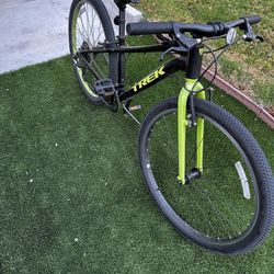 Trek Wahoo 26” Bike (kids)