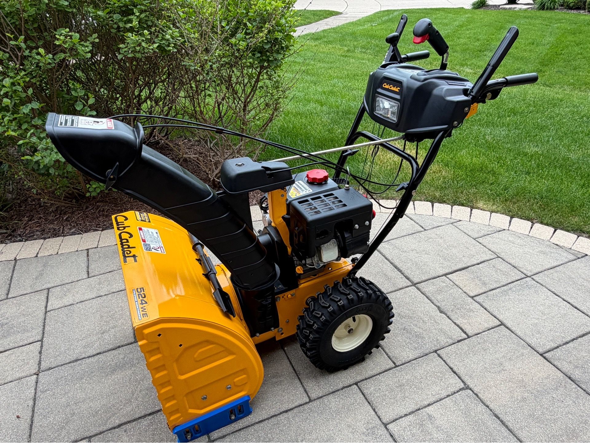 Cub Cadet Snowblower 24”