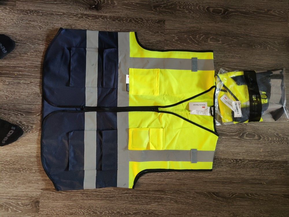 2XL / 3XL pocketed reflector vest