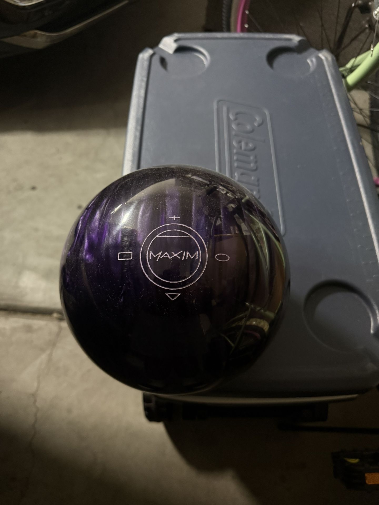 Brand New Ebonite Maxim Bowling Ball 14lbs