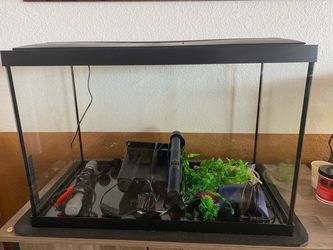 20 gal aquarium with accessories