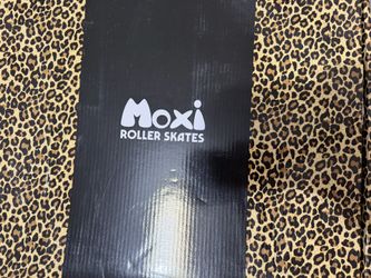Moxi Panther Skates