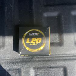 Auxito LED Fog lights 5202 H16