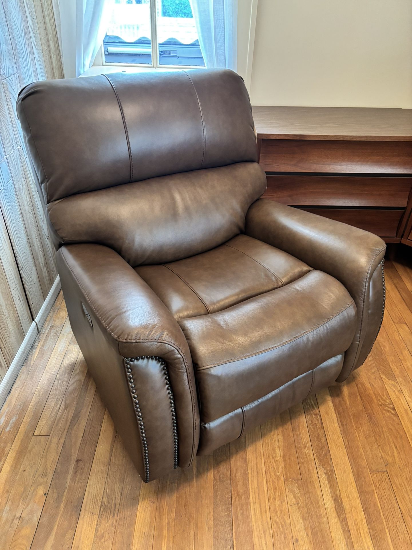 Leather Power BarcaLounger Recliner