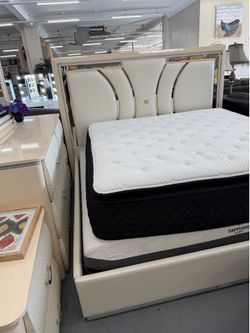 Stunning Off White King Bed Set - Dresser - Mirror - Nightstand
