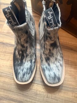 Jordan Paige boots 8.5