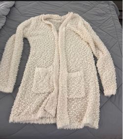 Juniors sweater size med brand new