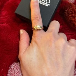 14kt pearl ring sz 6