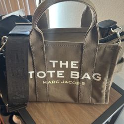 Marc Jacob’s “The Tote Bags” Gently Used -Included $150