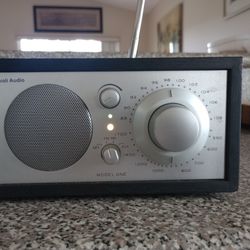 Tivoli Audio Model One 1 Henry Kloss AM FM Radio Black Ash Silver tested works