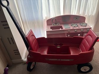Radio Flyer Kids Wagon with Seating