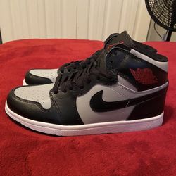 Nike Air Jordan Men’s Size 9.5(New)