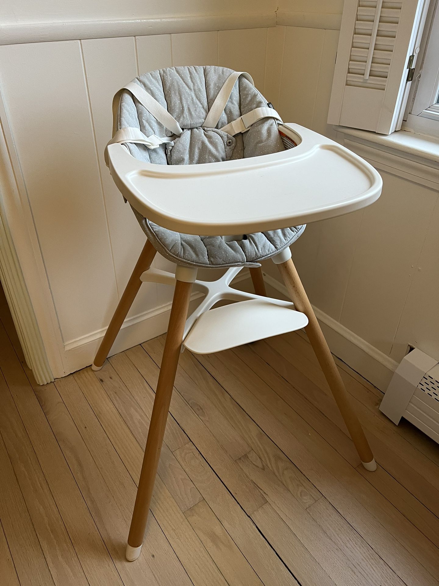 Lalo High Chair *New In Box*