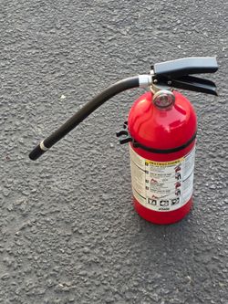 Chemical fire extinguisher