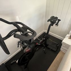 Peloton Bike